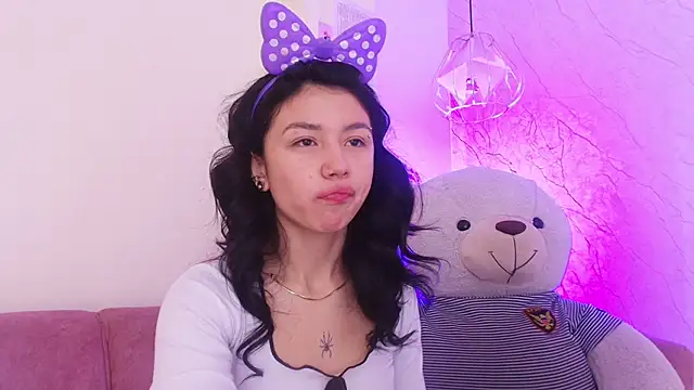 april bennett online show from October 2025 12:41:02 PM