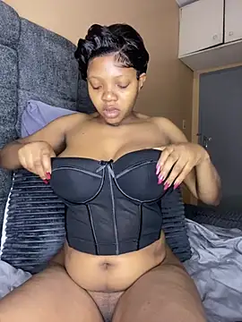 Snapshot of MilfBoobsxx chatting on June 2026 01:23:02 AM MilfBoobsxx online show from June 2026 01:23:02 AM