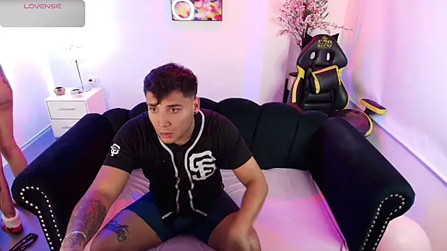 Kathya and thiago online show from March 2026 12:34:01 PM