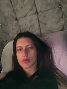 Caroline daring online show from March 2026 02:44:01 PM