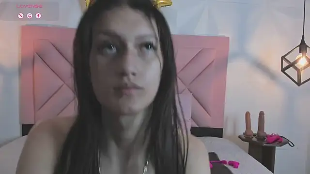Snapshot of Caroline_daring chatting on July 2026 11:51:02 AM Caroline daring online show from July 2026 11:51:02 AM