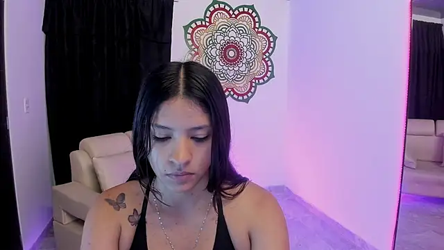 Candy fox 19 online show from March 2026 01:28:01 PM