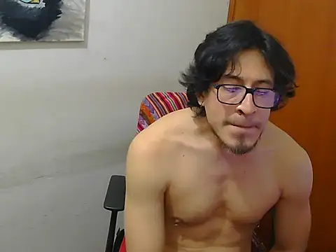 GuivernoStud online show from October 2025 04:29:01 AM