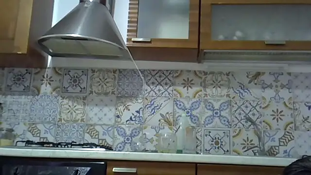 Astrid3 online show from April 2026 06:05:01 PM