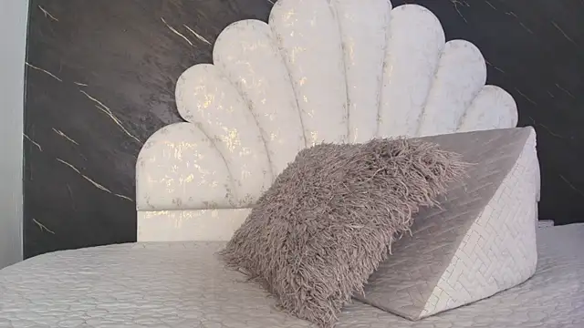 kissme luna online show from March 2026 07:07:01 PM