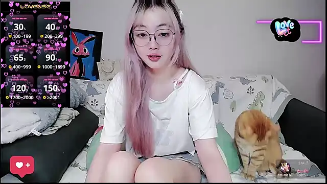 Snapshot of baby-yaya20 chatting on October 2025 04:50:01 PM baby-yaya20 online show from October 2025 04:50:01 PM