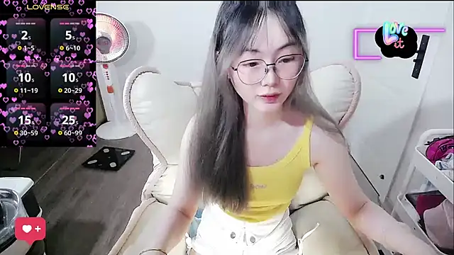 baby-yaya20 online show from March 2026 11:04:01 AM