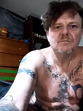 WiltedYeller online show from August 2026 06:54:01 PM