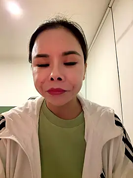 Snapshot of Yunjieusa_66 chatting on October 2025 12:53:01 AM Yunjieusa 66 online show from October 2025 12:53:01 AM