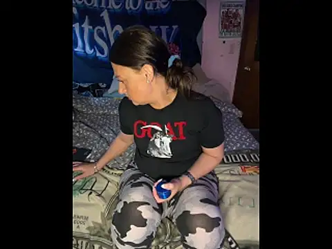 shortywidaphatty online show from November 2025 01:56:02 PM