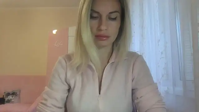 KarelliaStar online show from October 2025 07:19:02 AM