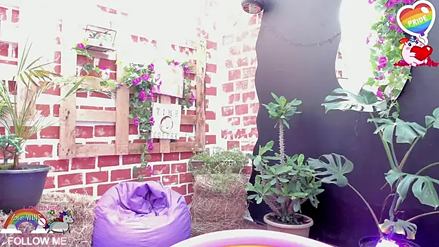 Charlotte Landry   online show from June 2026 03:48:01 PM
