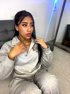 Deysha Garcias online show from November 2025 03:56:01 PM