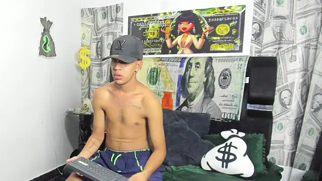 Latin straight0 online show from September 2025 11:59:02 PM