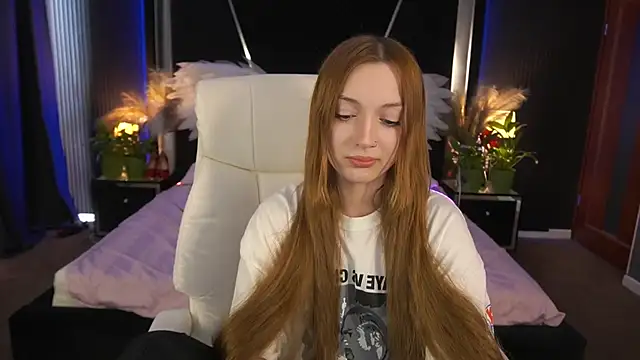 FoxyMayy online show from May 2026 01:27:01 PM