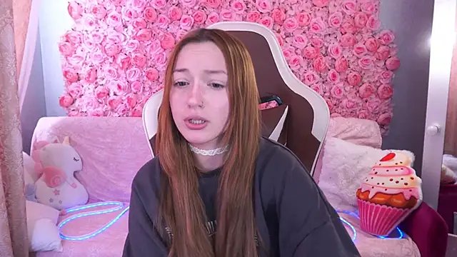 FoxyMayy online show from May 2026 01:41:02 PM