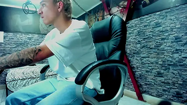 weesley boy online show from September 2025 11:20:01 PM