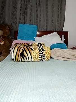 ZARAY 1118 online show from April 2026 11:35:02 PM