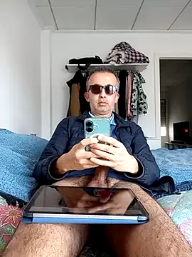 EmilioTaladdro online show from April 2026 04:40:02 PM