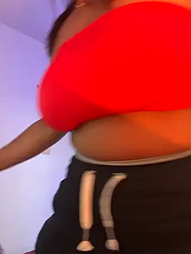 lilith storm online show from November 2025 05:20:01 PM