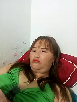 Snapshot of Tamara-a chatting on October 2025 12:38:01 PM Tamara-a online show from October 2025 12:38:01 PM