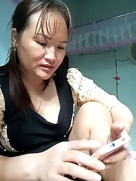 Snapshot of Tamara-a chatting on October 2025 01:09:02 AM Tamara-a online show from October 2025 01:09:02 AM