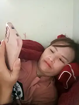 Snapshot of Tamara-a chatting on November 2025 12:32:01 AM Tamara-a online show from November 2025 12:32:01 AM