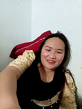 Snapshot of Tamara-a chatting on February 2026 01:27:02 PM Tamara-a online show from February 2026 01:27:02 PM