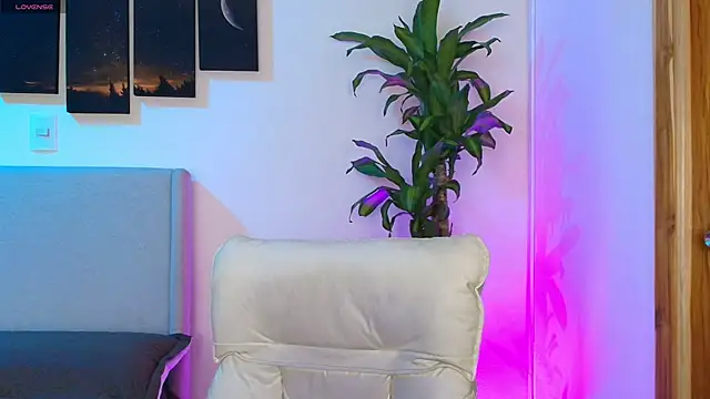 MaryMoon  online show from February 2026 01:26:02 AM