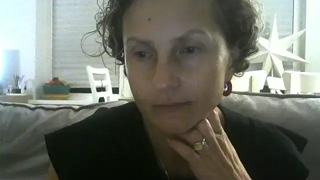 Snapshot of Sylira chatting on July 2026 12:15:02 AM Sylira online show from July 2026 12:15:02 AM