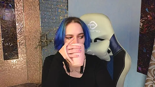 Eniferi online show from October 2025 02:42:02 PM