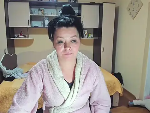 Soffy Skye online show from February 2026 04:44:01 AM