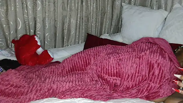 Snapshot of Bustyboobs02xx chatting on February 2026 05:15:01 AM Bustyboobs02xx online show from February 2026 05:15:01 AM