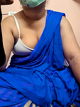 Snapshot of preethi-lovely chatting on October 2025 03:21:02 PM preethi-lovely online show from October 2025 03:21:02 PM