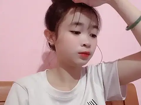 Snapshot of Suna7383 chatting on October 2025 03:40:01 PM Suna7383 online show from October 2025 03:40:01 PM