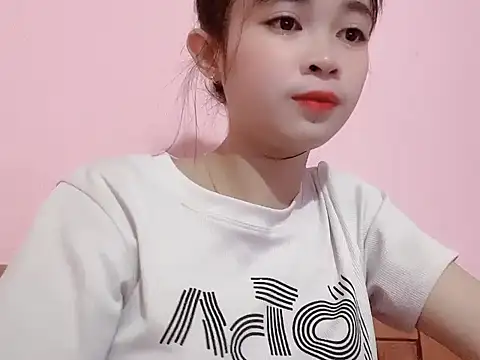 Snapshot of Suna7383 chatting on October 2025 03:53:01 PM Suna7383 online show from October 2025 03:53:01 PM