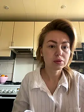 MartaLuna  online show from November 2025 06:44:01 AM