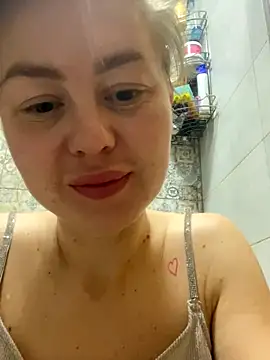 MartaLuna  online show from November 2025 09:14:02 PM