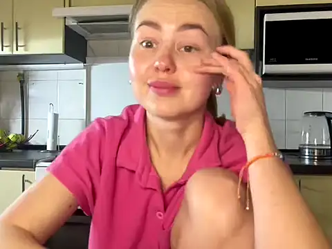 MartaLuna  online show from March 2026 08:09:01 PM