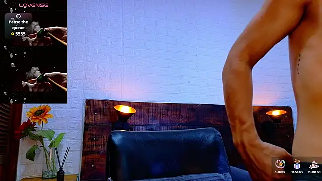 Snapshot of JhosuaVega chatting on October 2025 10:01:01 PM JhosuaVega online show from October 2025 10:01:01 PM