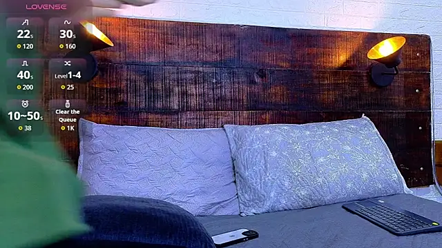 Snapshot of JhosuaVega chatting on December 2025 02:54:02 AM JhosuaVega online show from December 2025 02:54:02 AM