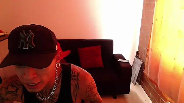 Snapshot of rickgraims chatting on October 2025 03:46:02 PM rickgraims online show from October 2025 03:46:02 PM
