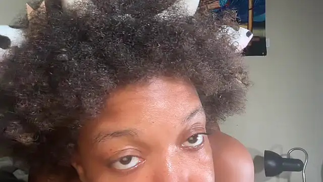 Snapshot of productivepussy chatting on October 2025 06:10:02 AM productivepussy online show from October 2025 06:10:02 AM