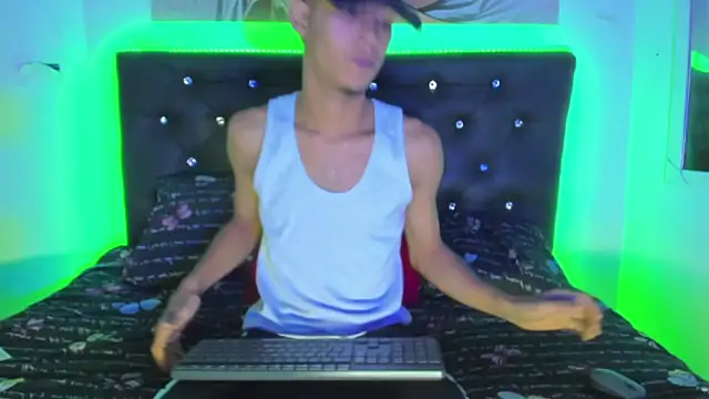 xxKamadevaxx online show from October 2025 12:23:02 PM