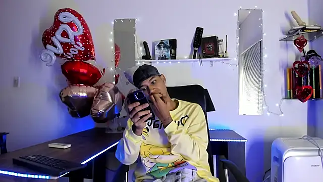 xxKamadevaxx online show from February 2026 12:56:02 PM