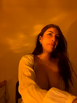 Snapshot of EffyLean6 chatting on September 2025 09:38:01 PM EffyLean6 online show from September 2025 09:38:01 PM