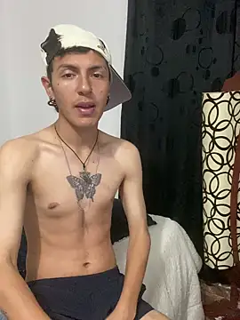 NaytonFreeman online show from September 2025 12:10:01 AM