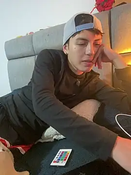 Snapshot of NaytonFreeman chatting on February 2026 12:10:01 PM NaytonFreeman online show from February 2026 12:10:01 PM