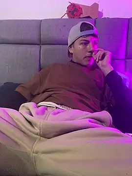 Snapshot of NaytonFreeman chatting on February 2026 12:16:01 PM NaytonFreeman online show from February 2026 12:16:01 PM