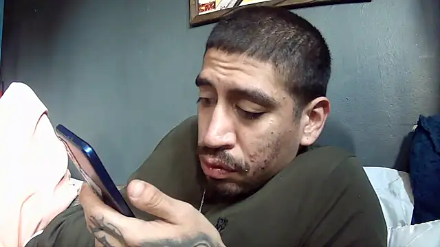 busnfatnutsLildee online show from December 2025 07:54:01 PM